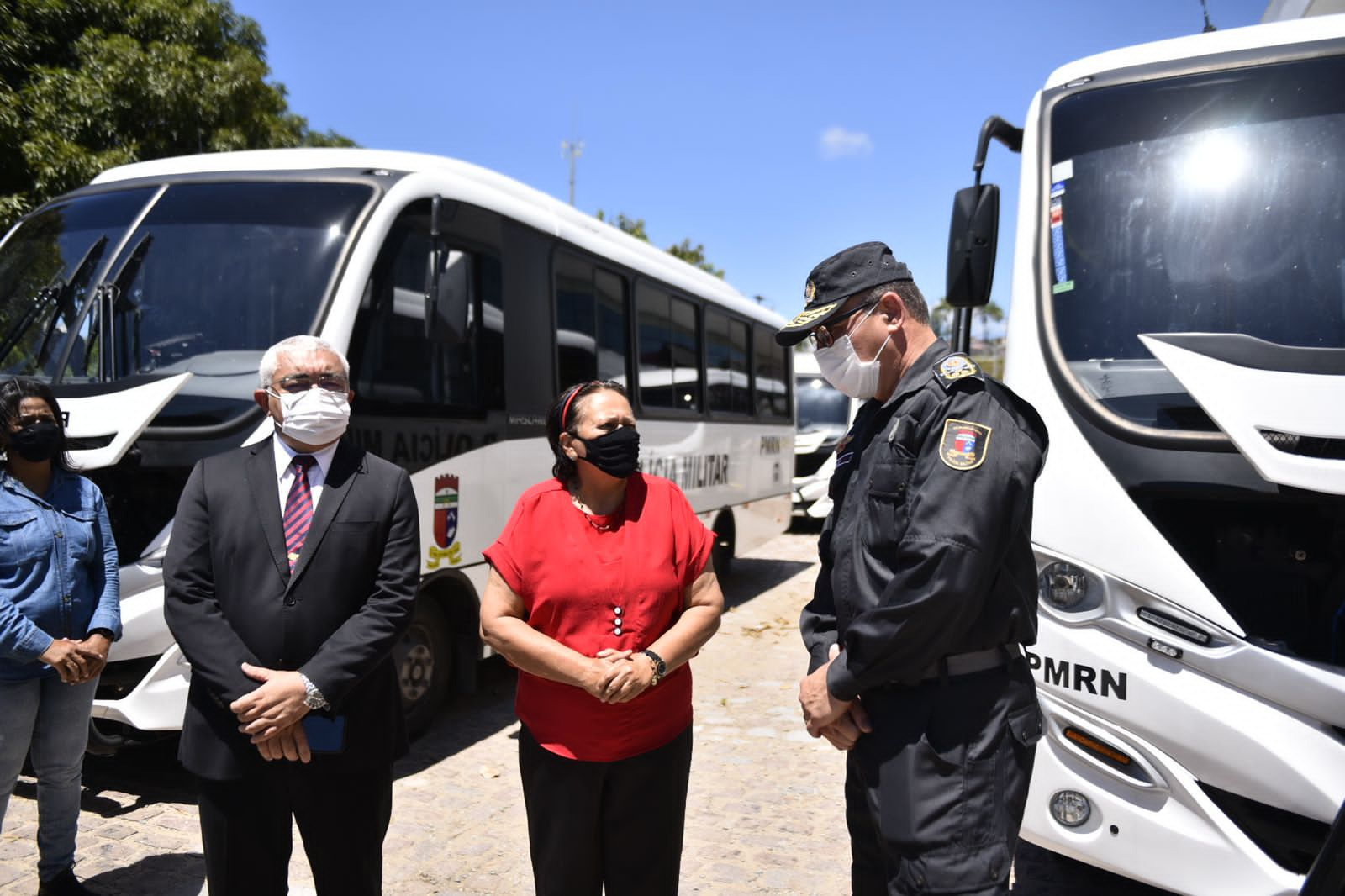 Read more about the article Governadora do RN entrega 34 veículos a forças de segurança e anuncia novo concurso público para a Polícia Militar