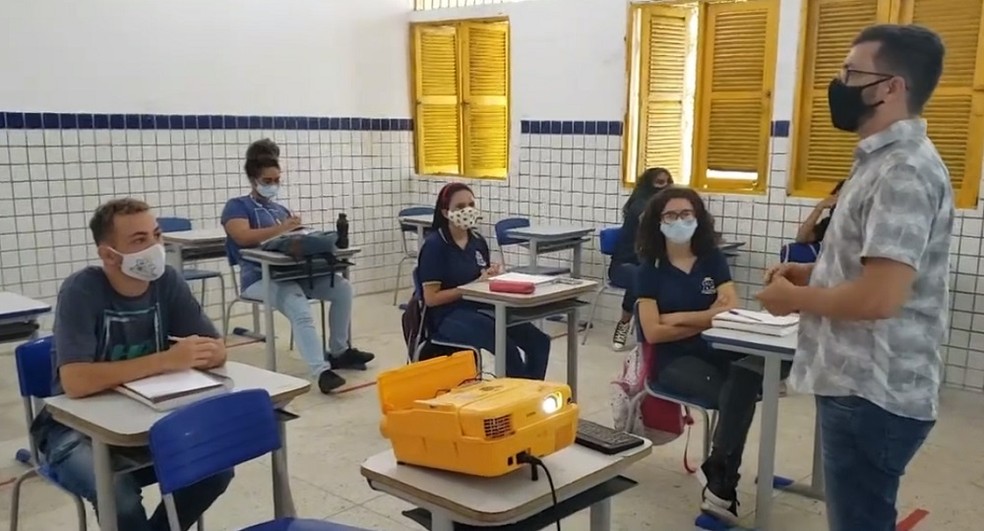 Read more about the article Rede pública de educação amplia aulas presenciais para 60% dos alunos no RN