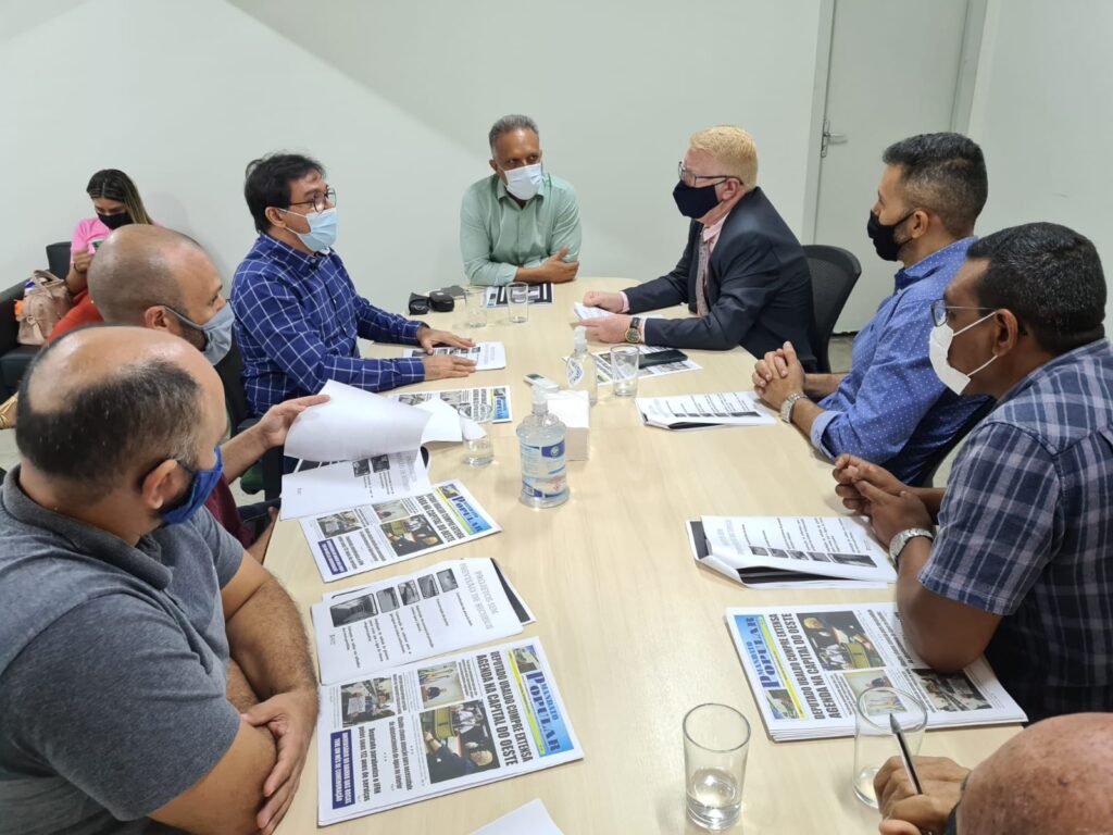 Read more about the article Ubaldo e Herberth se reúnem com gestores do IFRN para ampliar parcerias em prol das comunidades da zona Leste