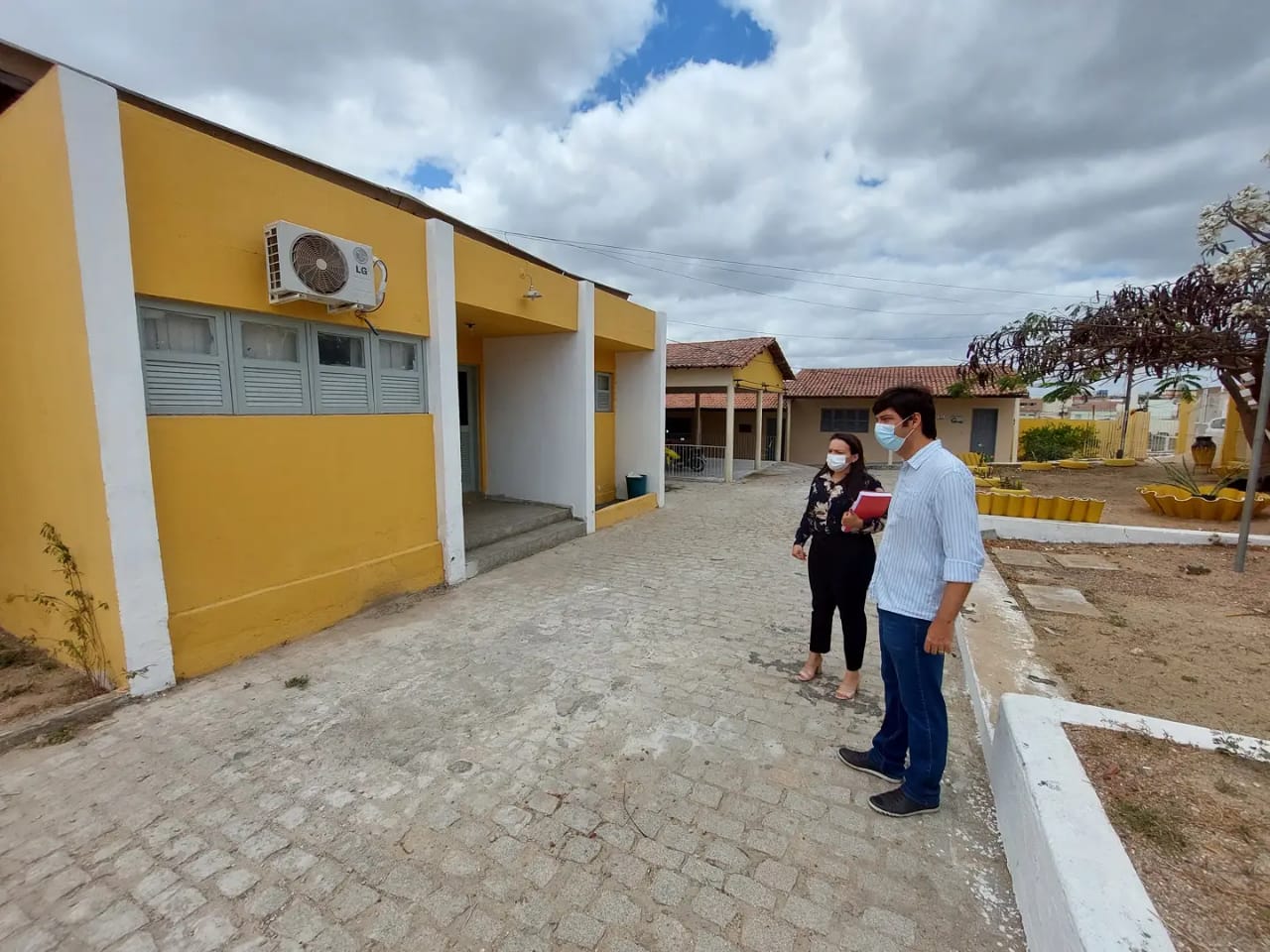 Read more about the article PREFEITO ODON JÚNIOR VISITA LOCAL QUE ESTÁ SENDO PREPARADO PARA SER O CENTRO DE ATENÇÃO ANIMAL DE CURRAIS NOVOS