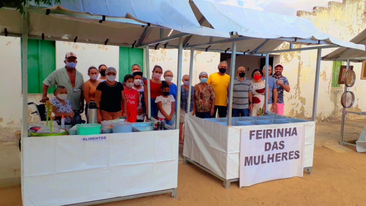 Read more about the article CURRAIS NOVOS: FEIRINHA DA MULHER É INAUGURADA NO POVOADO TRANGOLA