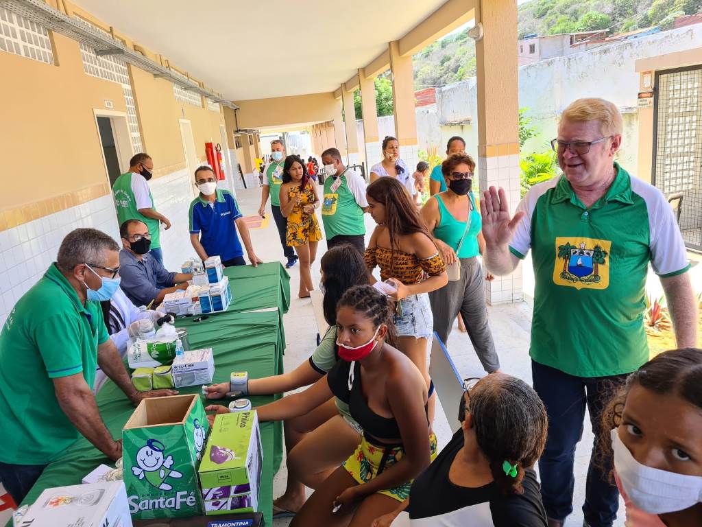 Read more about the article Ação do Bem supera expectativas com quase 2 mil atendimentos em Mãe Luiza neste sábado