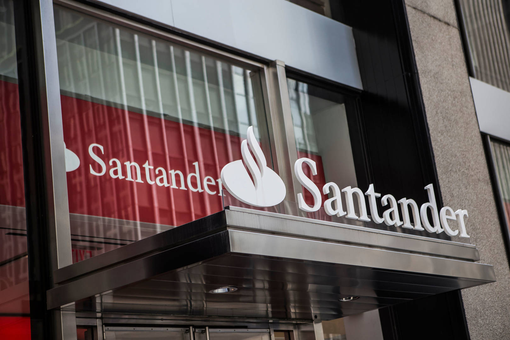 Read more about the article Santander abre inscrições para curso de formação focado em negócios com impacto social positivo