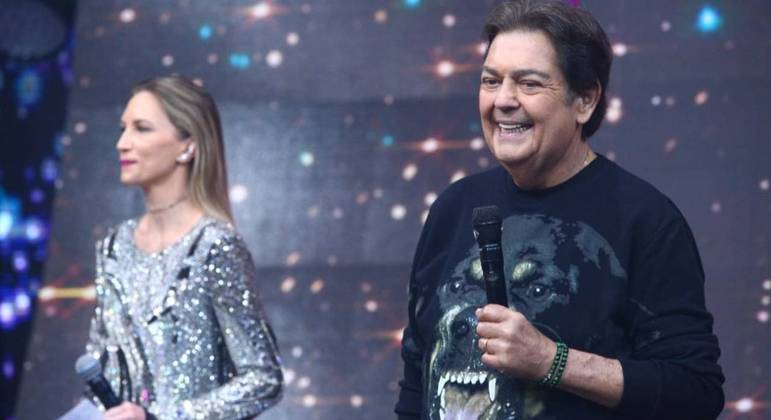 Read more about the article Faustão testa positivo para a Covid-19 e se afasta de gravações