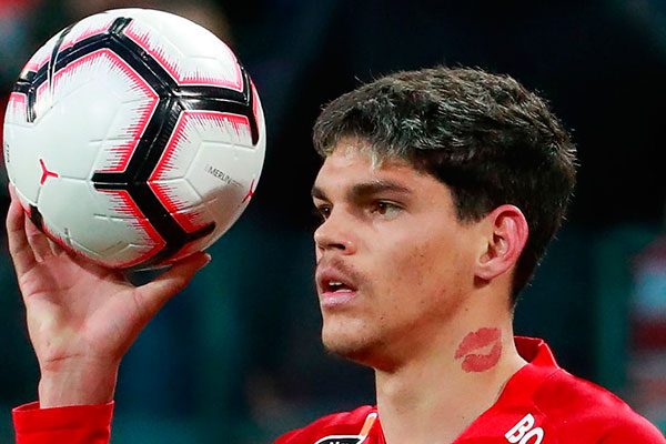 Read more about the article Flamengo acerta a contratação do lateral “seridoense” Ayrton Lucas