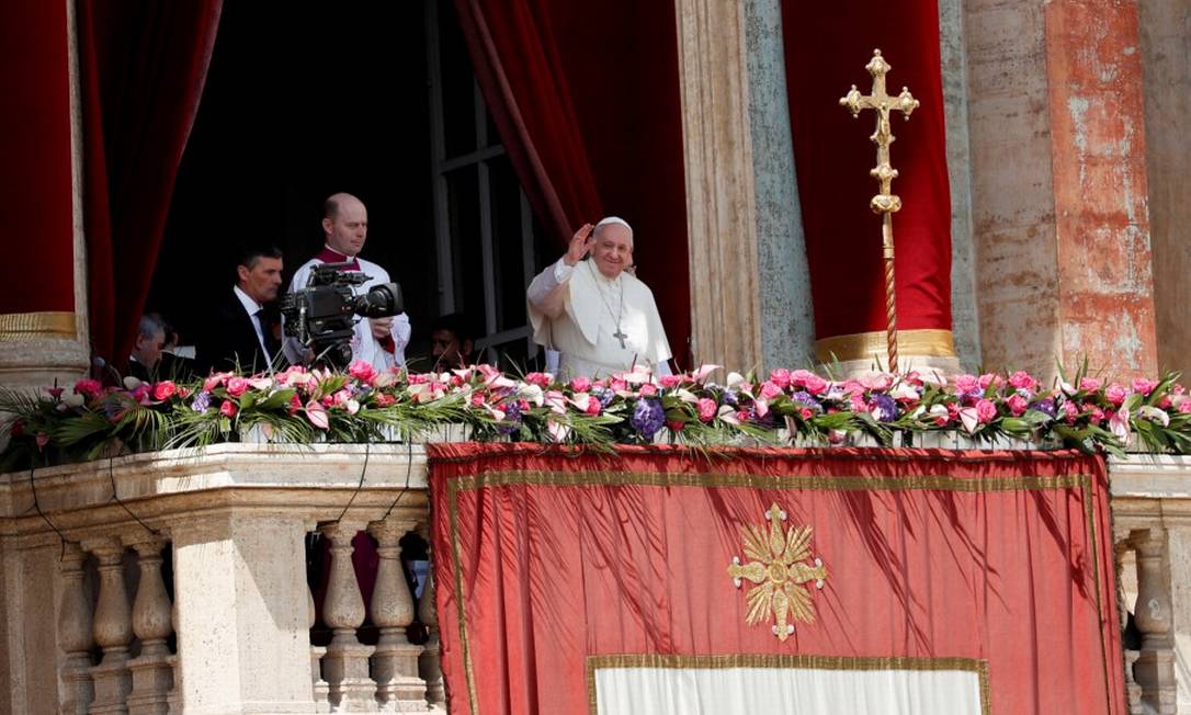 Read more about the article ‘Páscoa de guerra’: Papa Francisco faz apelo por paz na Ucrânia durante celebração no Vaticano