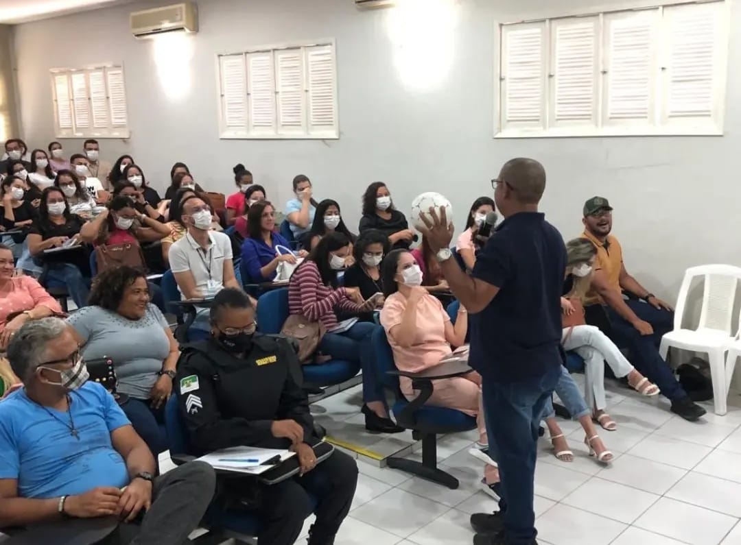 Read more about the article PREFEITURA DE CURRAIS NOVOS E CMDCA REALIZAM CAPACITAÇÃO SOBRE O SISTEMA DE GARANTIAS DOS DIREITOS DAS CRIANÇAS E ADOLESCENTES