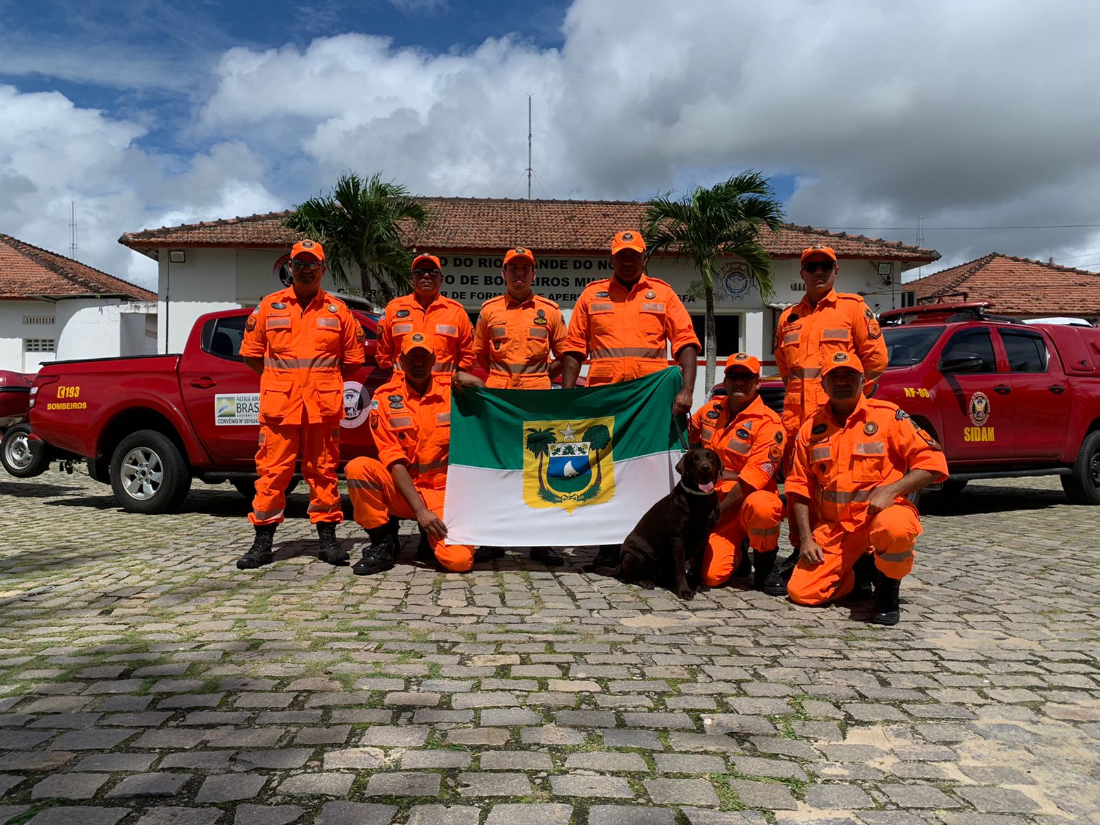 Read more about the article Bombeiros do RN participam de ações de salvamento e resgate em Pernambuco