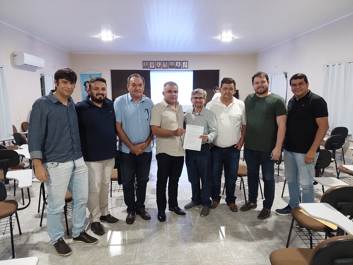 Read more about the article PREFEITO ODON JÚNIOR PARTICIPA EM CAICÓ DE REUNIÃO PARA DEBATER A SAÚDE NO SERIDÓ