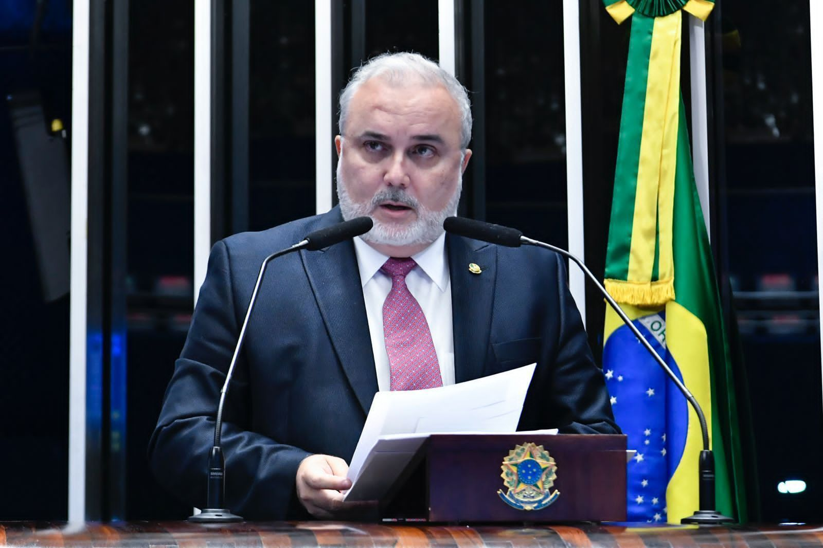 Read more about the article Senador Jean é eleito um dos parlamentares mais influentes do Brasil