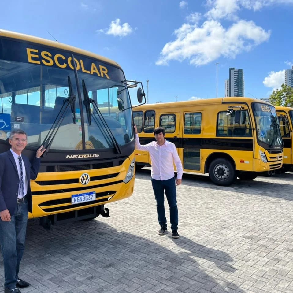 Read more about the article Prefeitura de Currais Novos receberá dois novos ônibus escolares