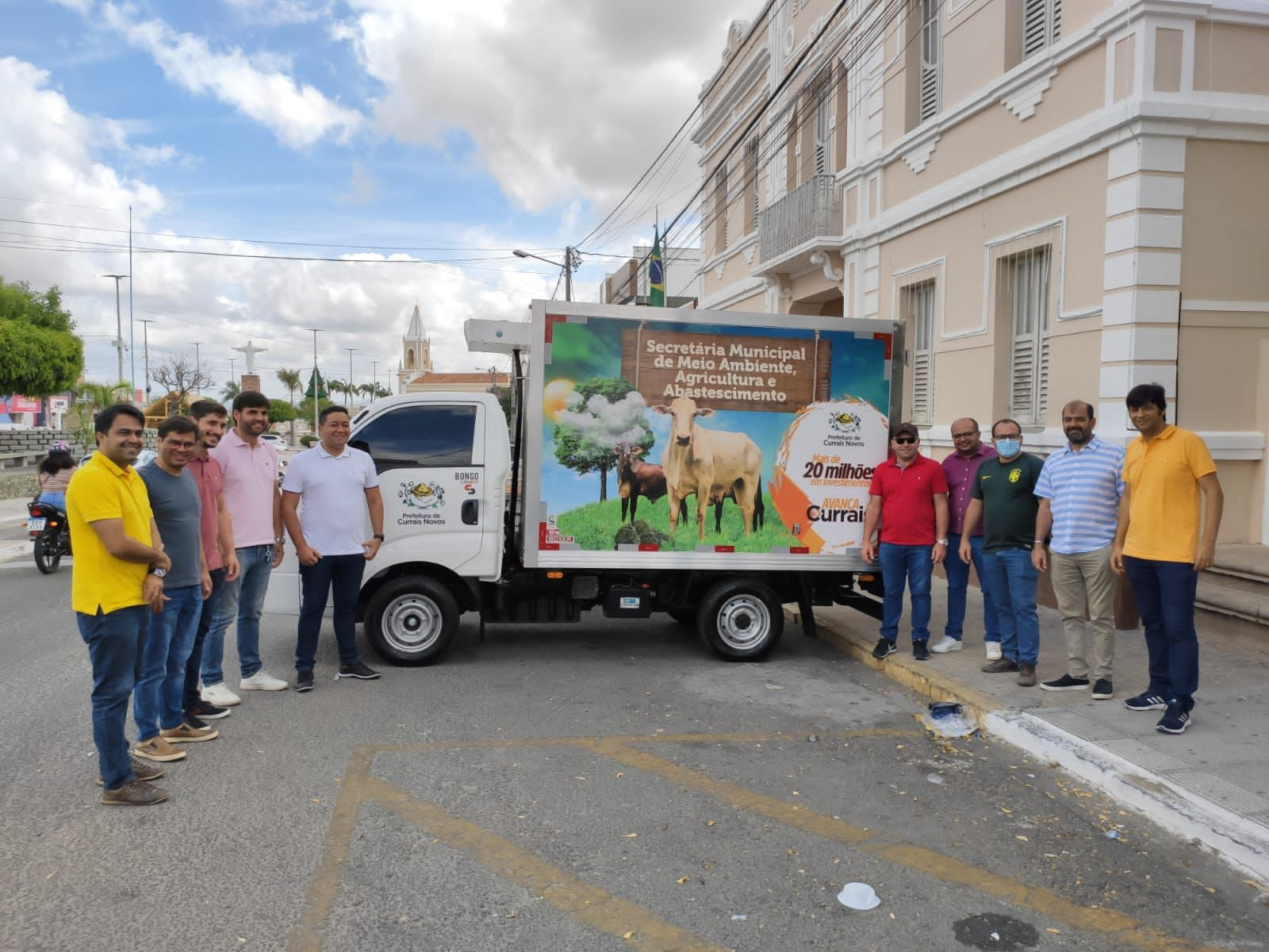 Read more about the article Prefeitura de Currais Novos adquire caminhão frigorífico para atender Abatedouro Municipal