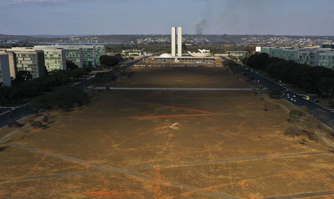 Read more about the article 2023 terá nove feriados nacionais e cinco pontos facultativos