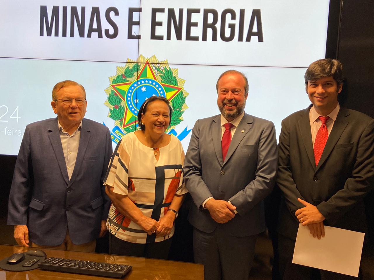 Read more about the article Potencial mineral e energético de Currais Novos é destaque em reunião no Ministério de Minas e Energia