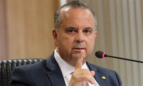 Read more about the article Senador Rogério Marinho repudia invasão em Brasília