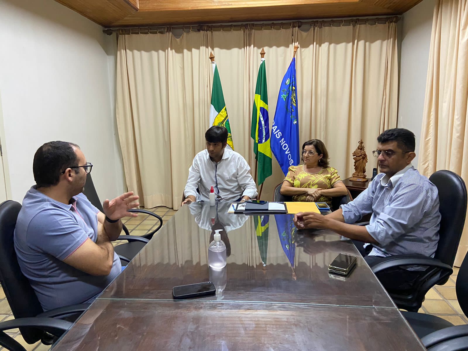 Read more about the article Prefeitura de Currais Novos e CAERN discutem abastecimento e saneamento.