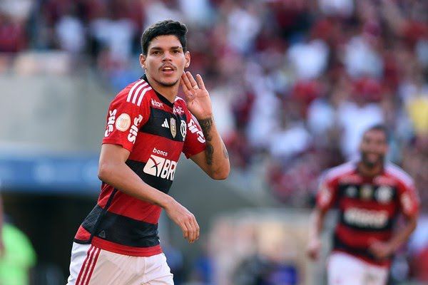 Read more about the article Em alta no Flamengo, Ayrton Lucas torna-se lateral com mais gols no Maracanã desde 2013