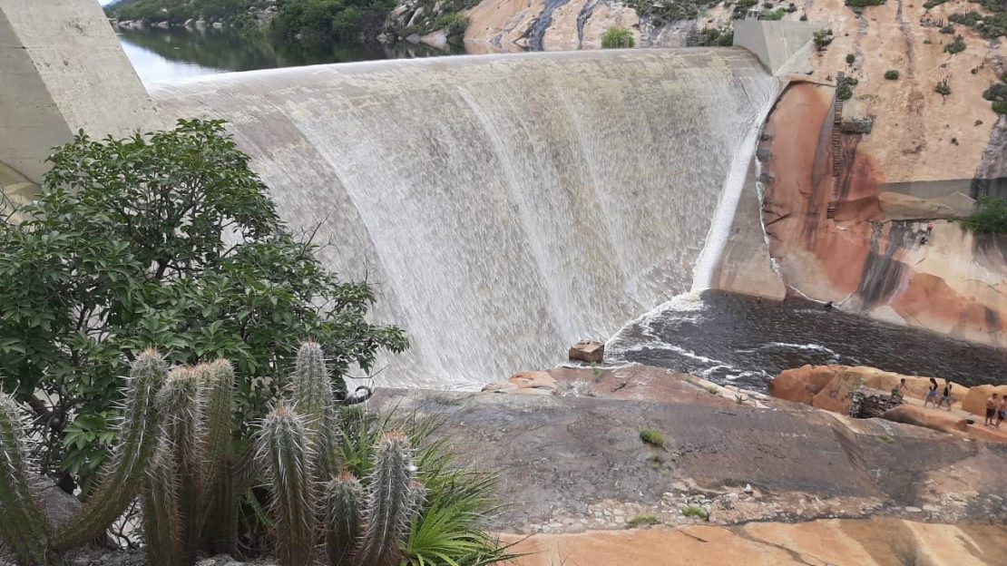 Read more about the article Águas do Açude Gargalheiras abastecem outros reservatórios e ressuscitam rios